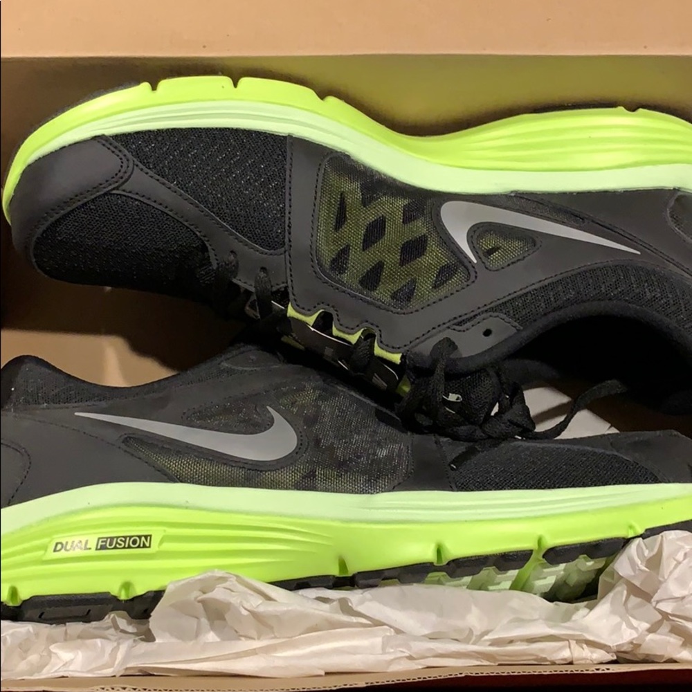 Men’s Dual Fusion Run Sneakers